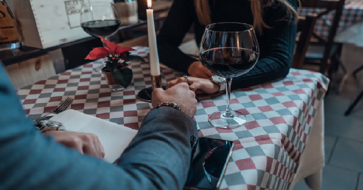 GUY STARTED DATING “NICE” GIRL, BUT SHE HAS A THING FOR MEN WHO ARE MARRIED