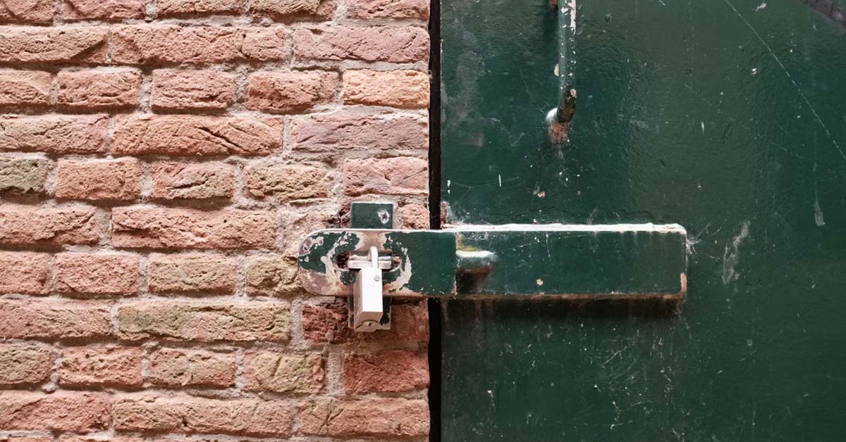 JOBLESS FATHER STEALS MONEY FROM WIFE, EXPECTS DAUGHTER TO CARE FOR HIM