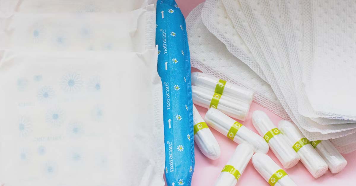 MAN FORCED TO BUY TAMPON FOR GF’S FRIEND FOR FUN, MAN REJECTS THEM