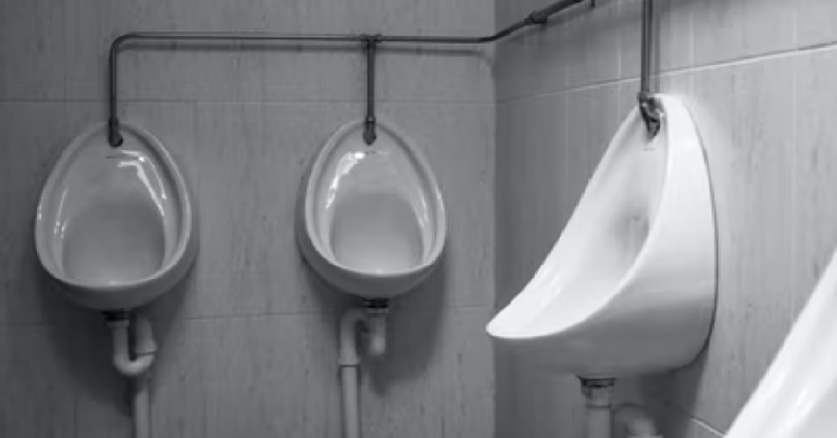WOMAN’S HUSBAND PEED IN HER MOUTH THEN CALLS HER “THE WORST”