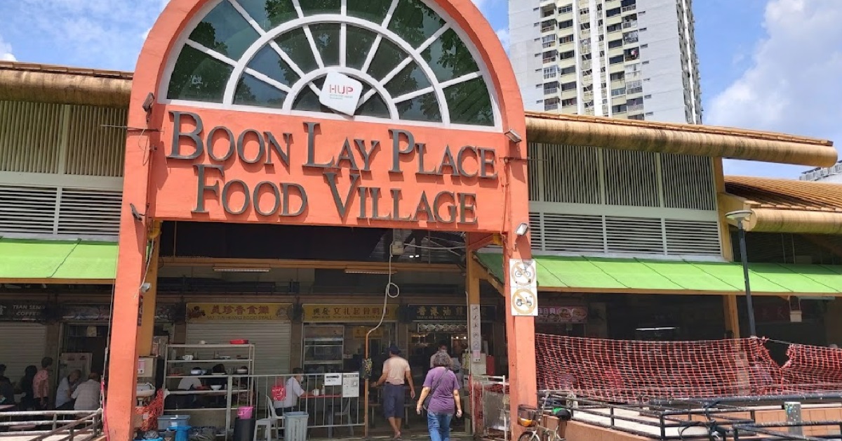 MAN SWORE AT SAFE DISTANCING OFFICER AT HAWKER CENTRE, FINED $3K