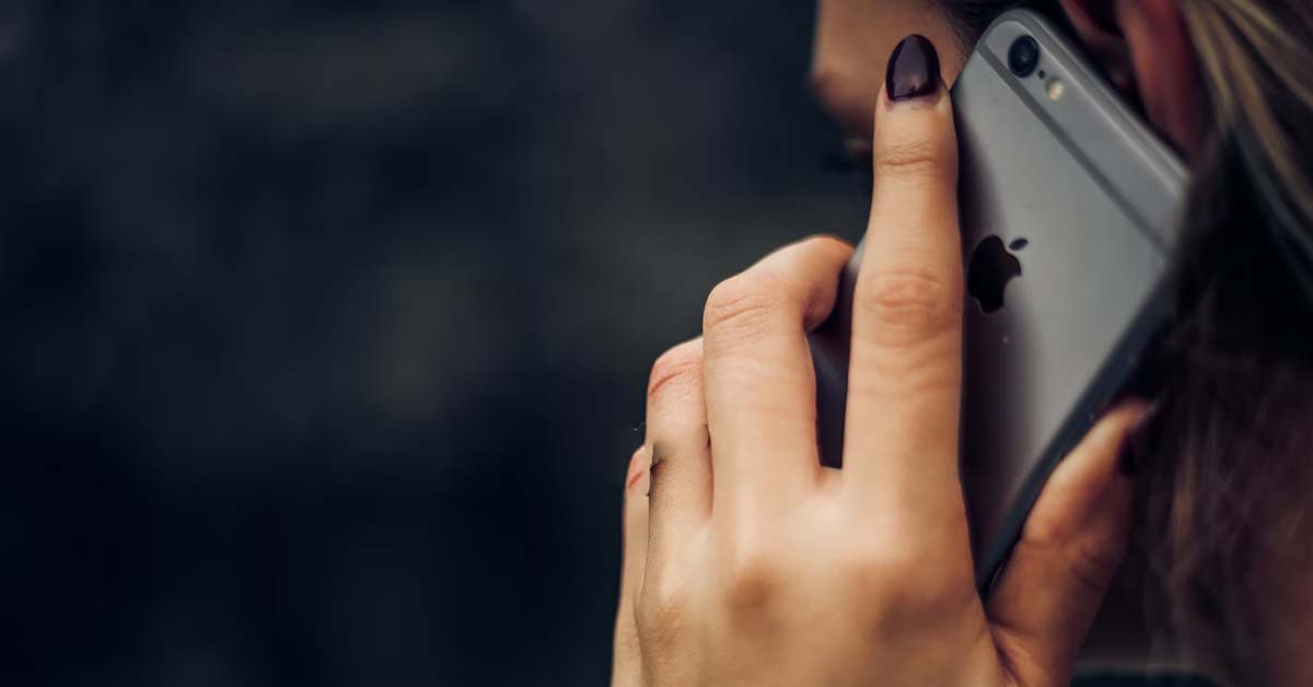 UNI CLASSMATE SPAMS CALL 49 TIMES CAUSE GUY LOOKS LIKE HER EX-BF