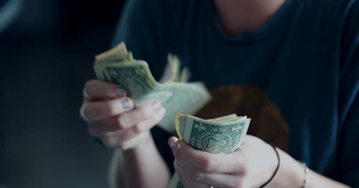GIRL SAY DON’T WANT WEDDING RING, WANT CASH DEPOSIT INCASE MARRIAGE FAILS