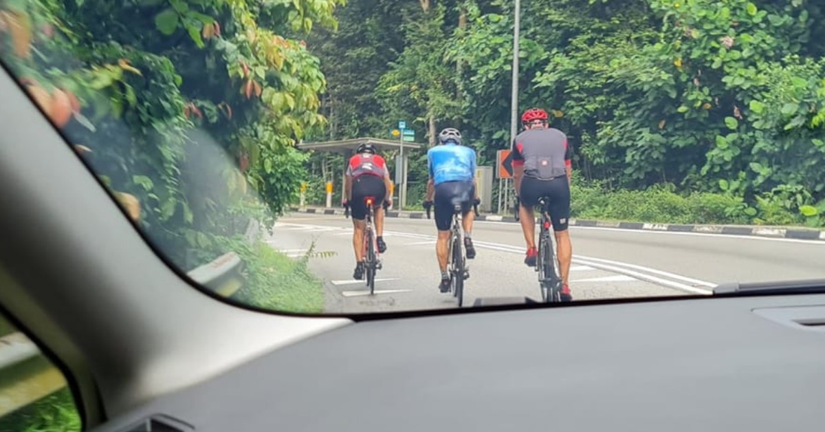 ‘KINGS’ OF THE ROADS HOG UP ENTIRE ONE WAY LANE