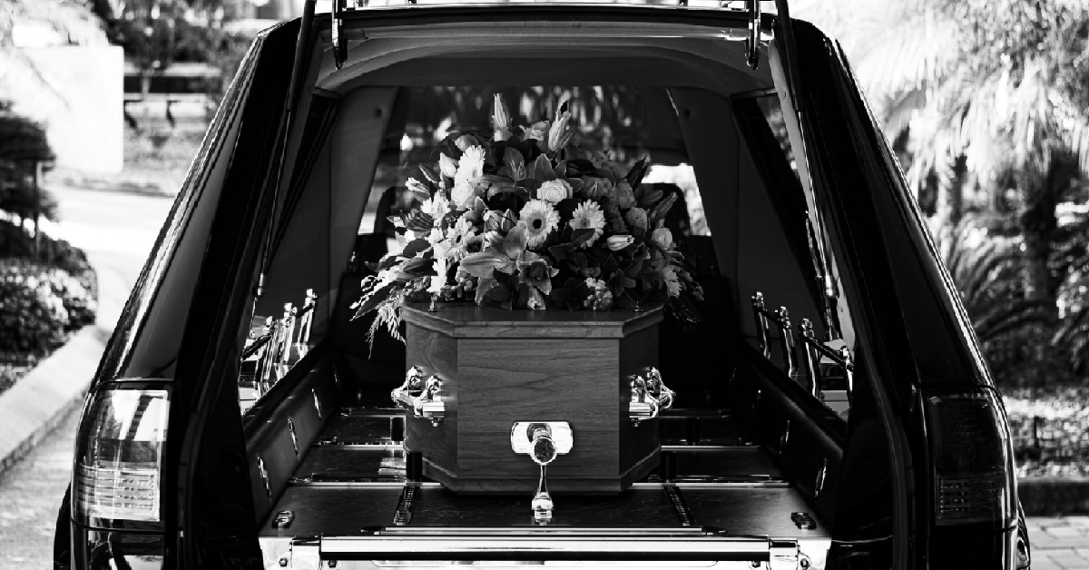 GIRL’S FRIEND JUST DIED, AND NOW HER HUSBAND KEEPS TRYING TO HIT ON HER