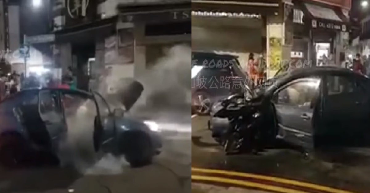 SMOKE COMING OUT OF CAR AFTER ALLEGED ACCIDENT AT GEYLANG