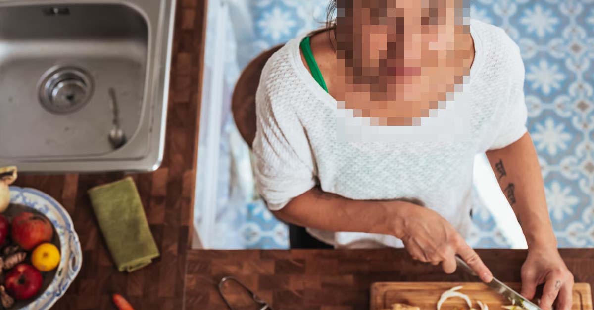 MAN TRIED TO COURT A WOMAN THAT TURNS OUT TO BE A FRIEND’S MOM