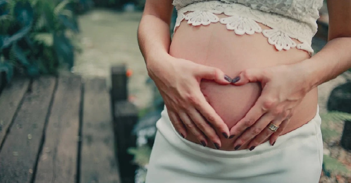 WOMAN HATES BEING PREGNANT, SAYS “PEOPLE ONLY SEE THE SURFACE”