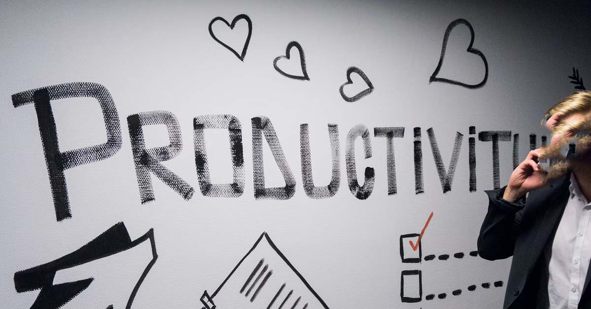 BOSS FORCE EMPLOYEE TO GO BACK TO OFFICE, GETS FIRED WHEN HE SAID “LOWER PRODUCTIVITY”