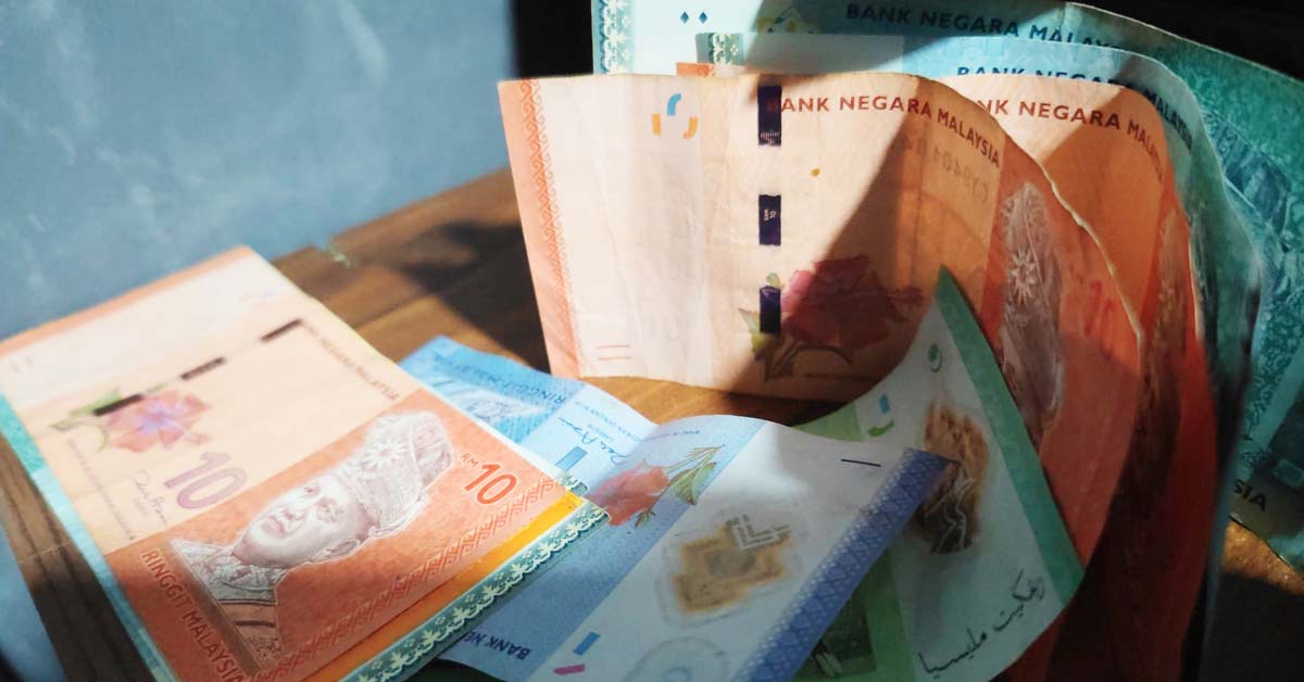 S’PORE STUDENT ALLEGEDLY OFFERED JOHOR POLICEMAN RM90,000 BRIBE, CHARGED IN M’SIA