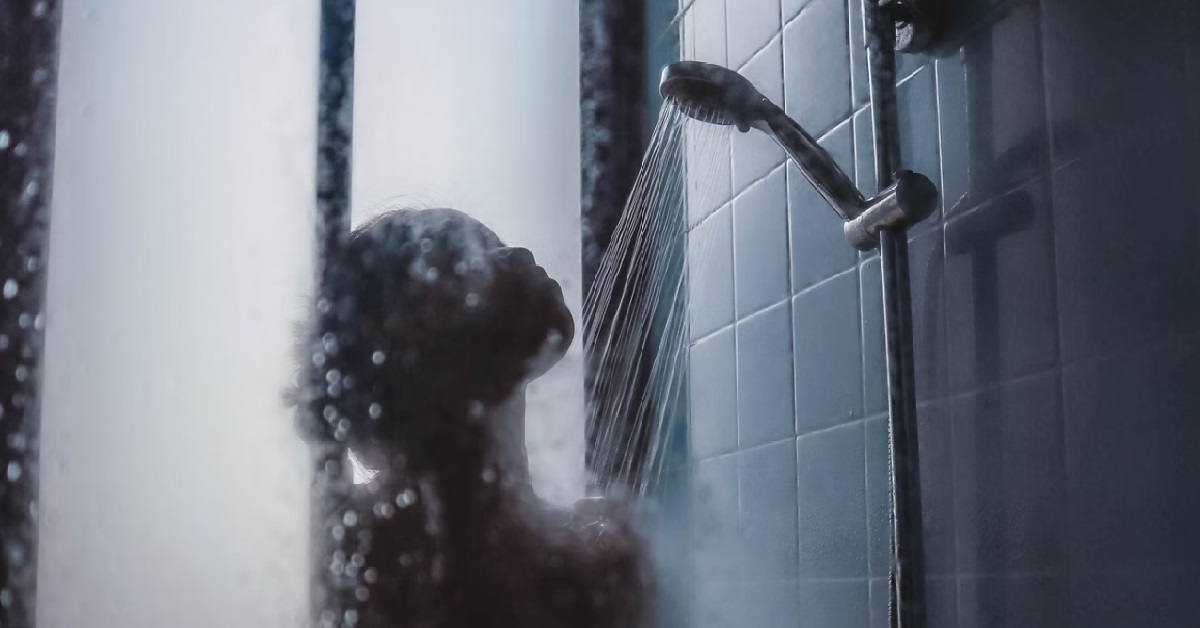 MAN’S WIFE POOPS IN THE SHOWER, ENDS UP CLOGGING THE DRAIN