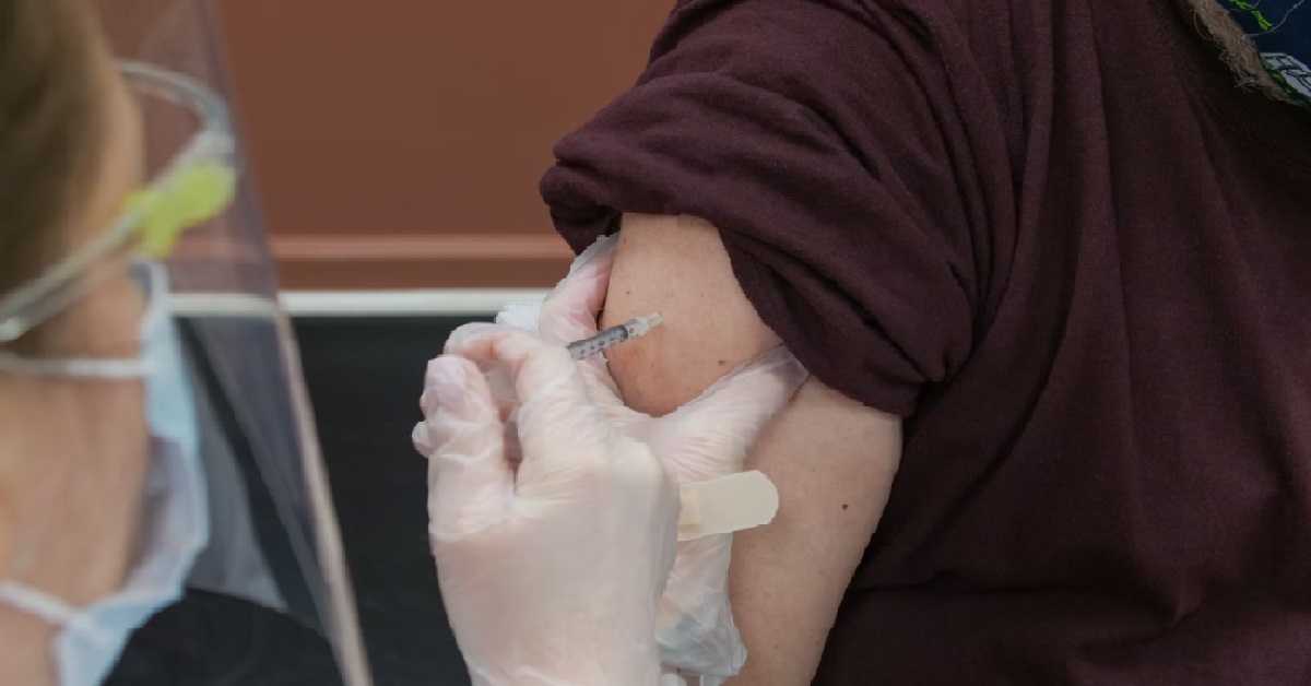 PERSONS AGED BETWEEN 60 TO 70 CAN CHOOSE TO TAKE 2ND BOOSTER SHOT, IF THEY WANT