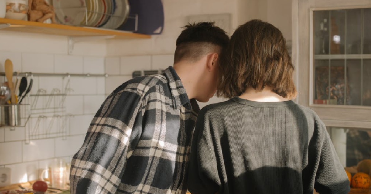 GF TRIES HER BEST TO SEDUCE BF BUT HE CAN’T BE TURNED ON, SPOIL ALREADY