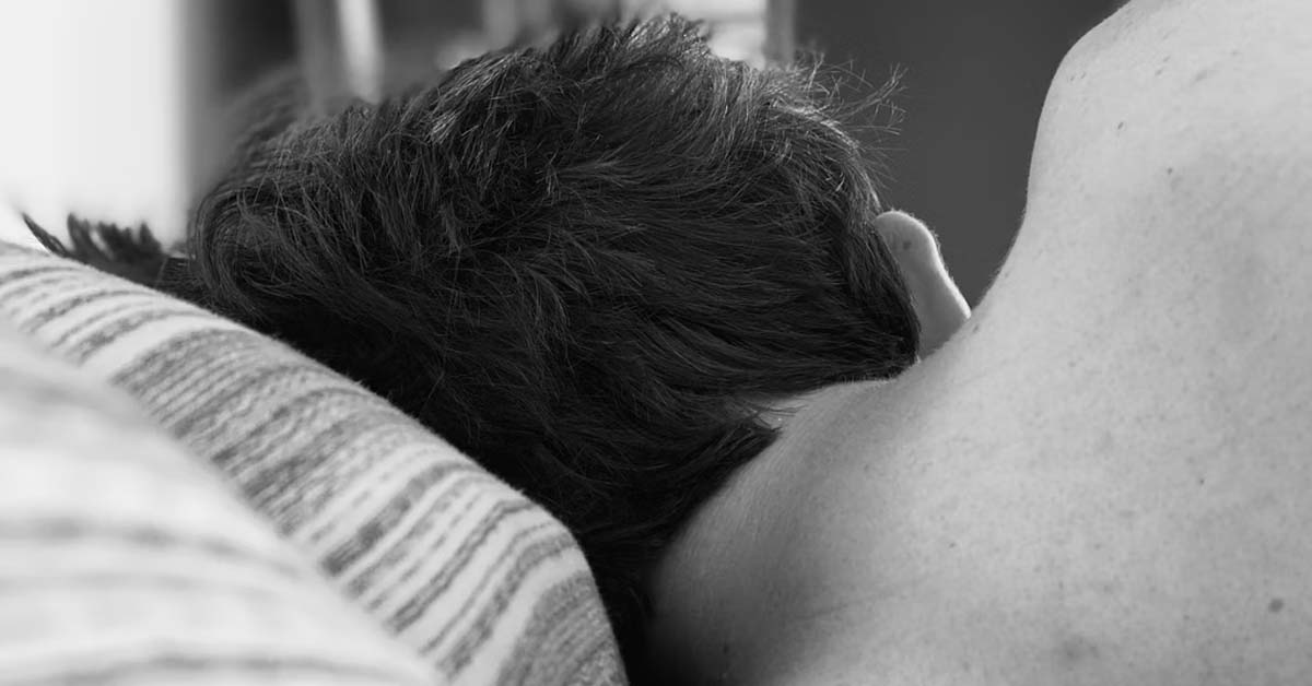 GIRL IN DENIAL AS BF-TO-BE SUDDENLY DISTANCE HIMSELF