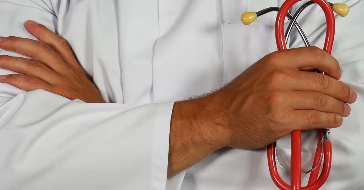 DOCTOR SAYS HUMANITY IS HOPELESS “I SEE IDIOTS DAILY”