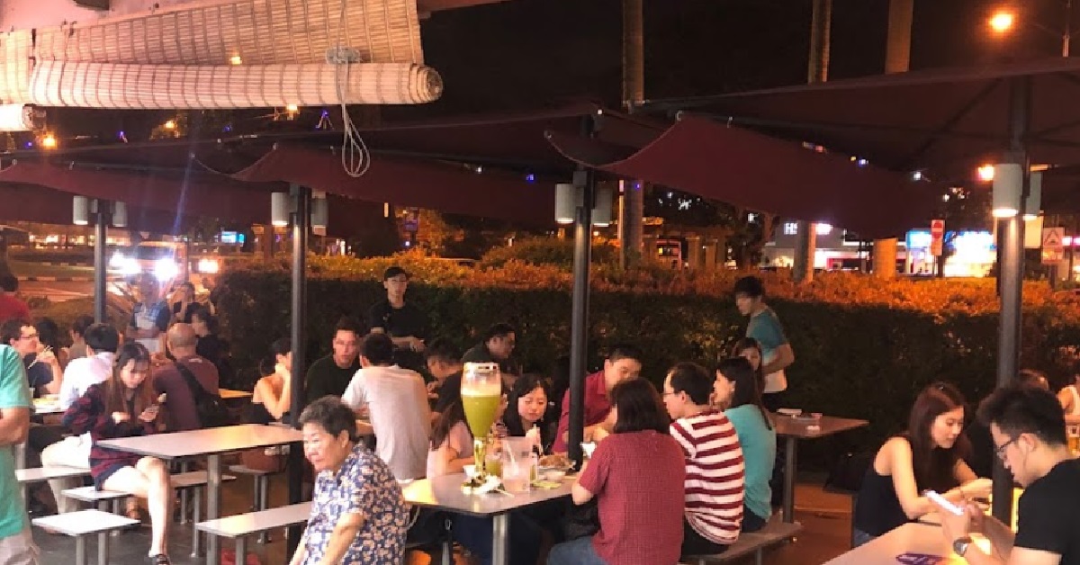 6 NON-FULLY VAXXED PEOPLE CAUGHT DINING AT HAWKER CENTRES, FINED