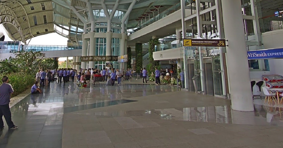 COVID TEST REQUIREMENTS LIFTED FOR VAXXED TRAVELERS TO INDONESIA
