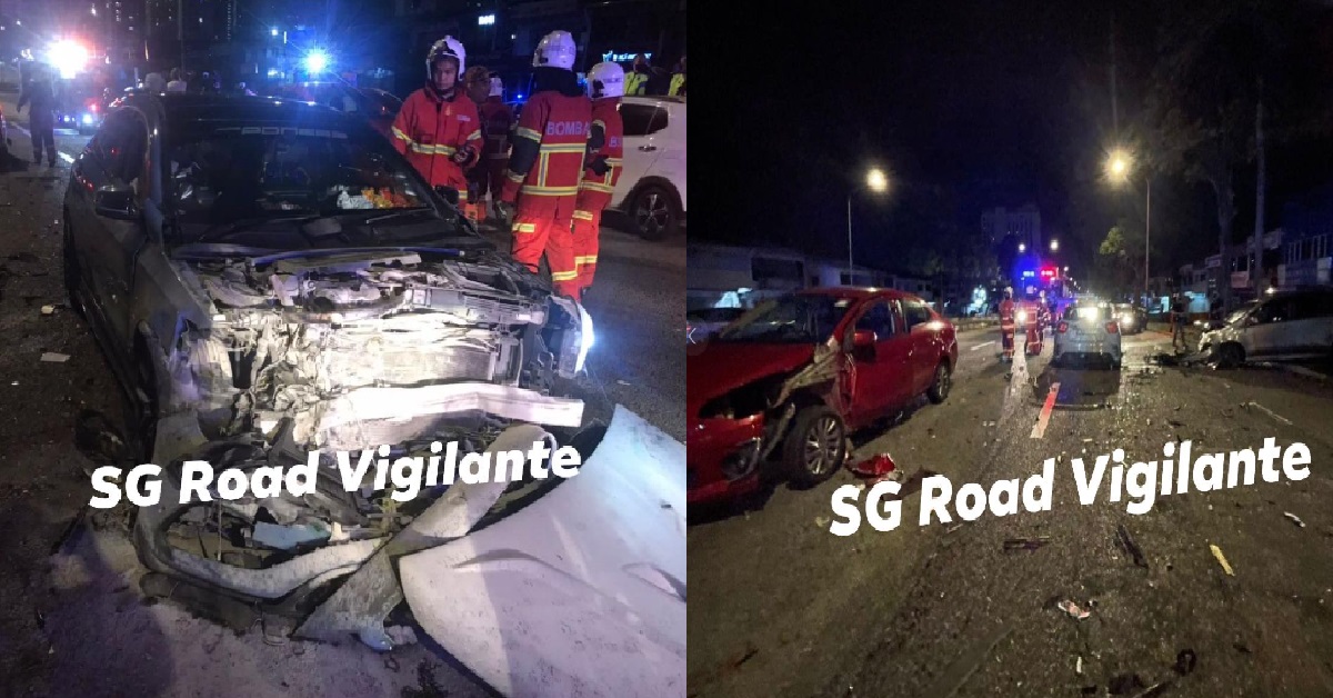 S’PORE MERC CRASHED INTO ROADBLOCK AND 4 VEHICLES IN JOHOR