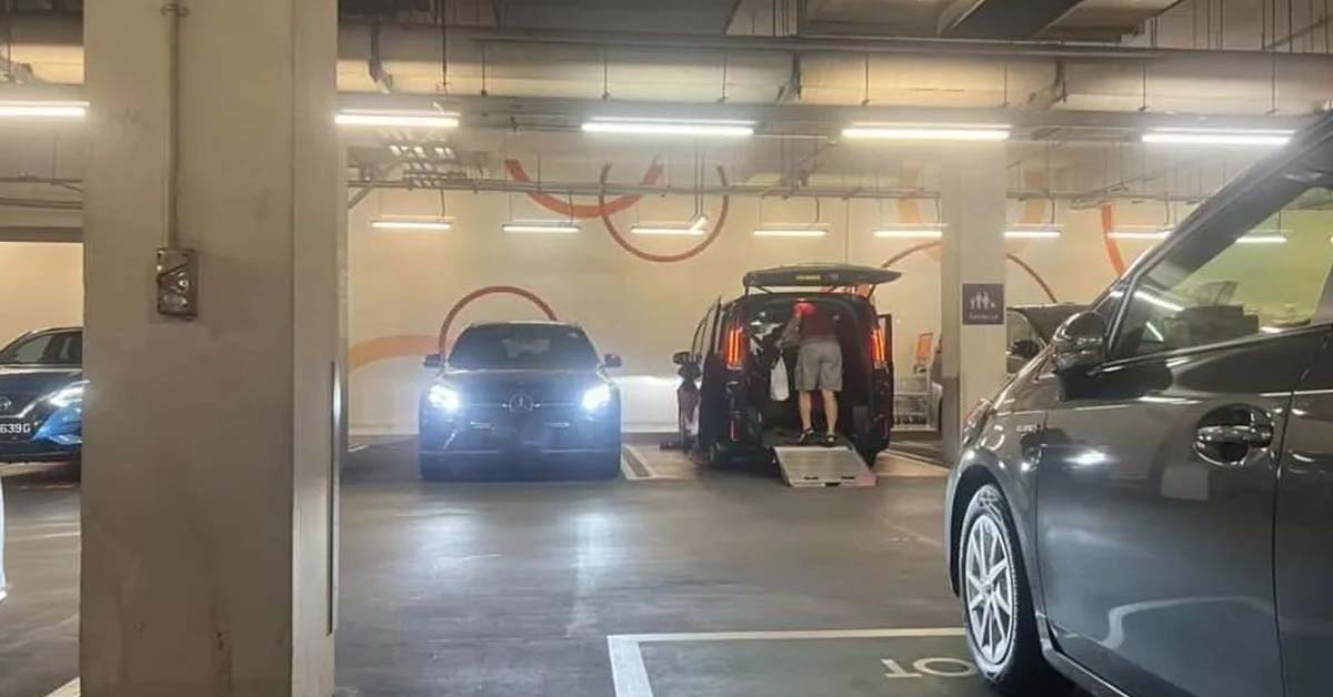 MERCS PARKED IN SPECIAL LOT WITH WHEELCHAIR ACCESSIBILITY, BLOCKING CHILD