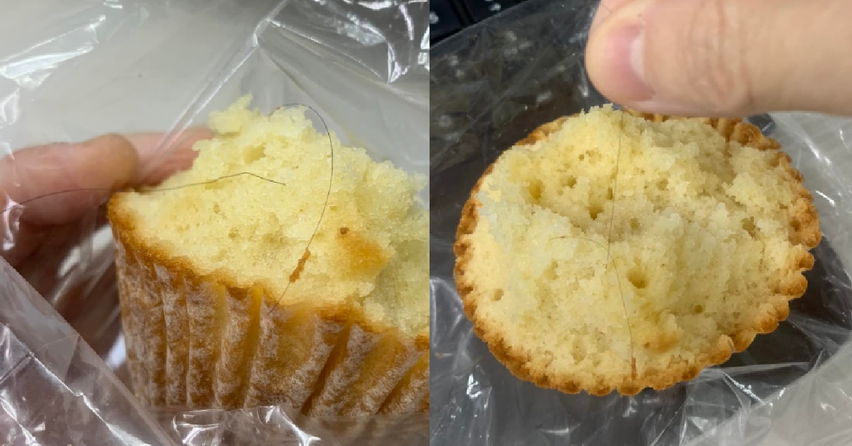 WOMAN BOUGHT MUFFIN, EAT HALFWAY FINDS A FEW STRANDS OF HAIR INSIDE