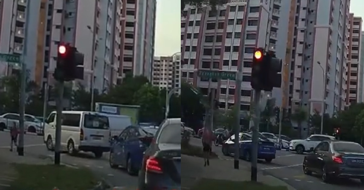 MONKEY SEE MONKEY DO – VEHICLES BEAT RED LIGHT TOGETHER @ BUANGKOK