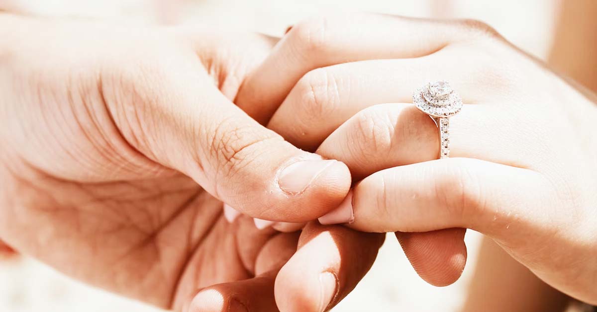 PERFECT GF SAYS NO TO PROPOSAL, SAYS DON’T NEED A RING TO PROOF LOVE
