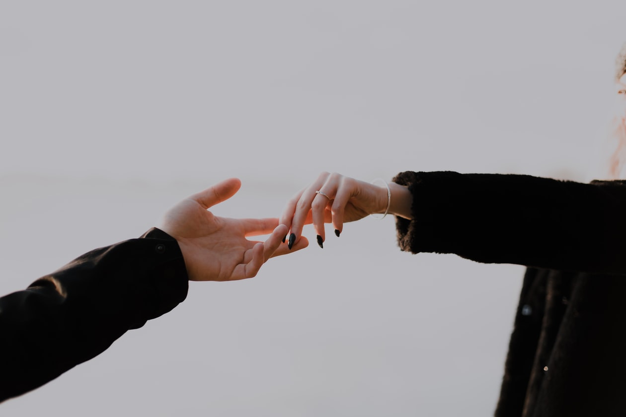 BF TALKS TO EX DAILY, EX-GF TELLING BF TO LEAVE CURRENT GF