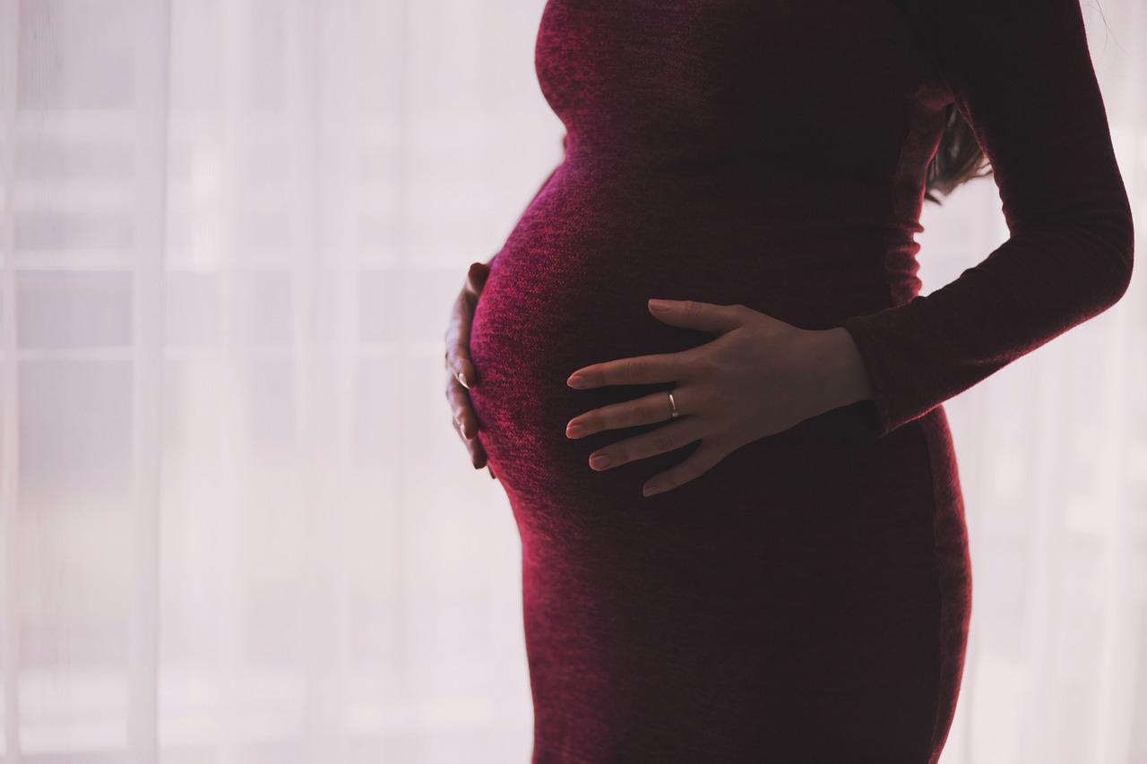 WOMAN FORCES PREGNANT DAUGHTER IN LAW TO GO HOLIDAY DESPITE KNOWING THE RISK