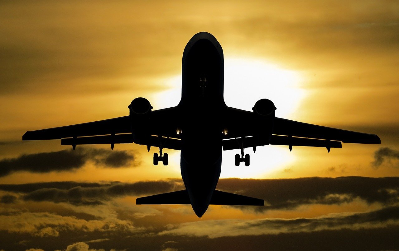 FRIEND WANT LEND MONEY TO BUY AIR TICKET TO SEE BF BUT GETS REJECTED
