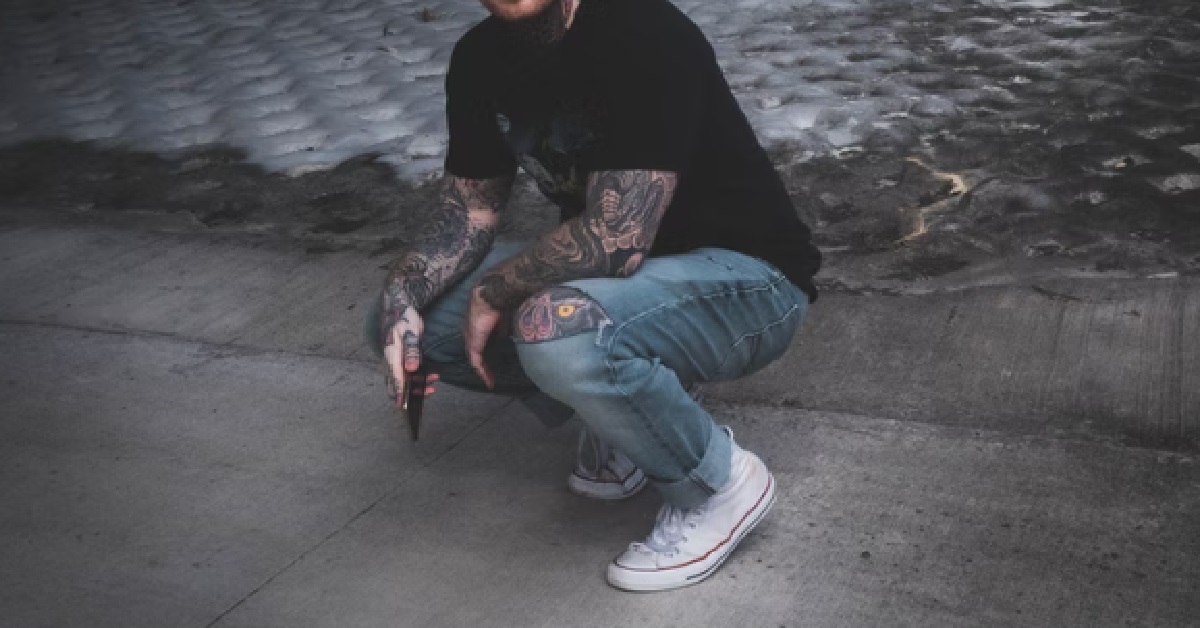GIRL WANTS A TATTOOED BAD BOY BF WHO WILL CHANGE INTO A GOOD BOY FOR HER