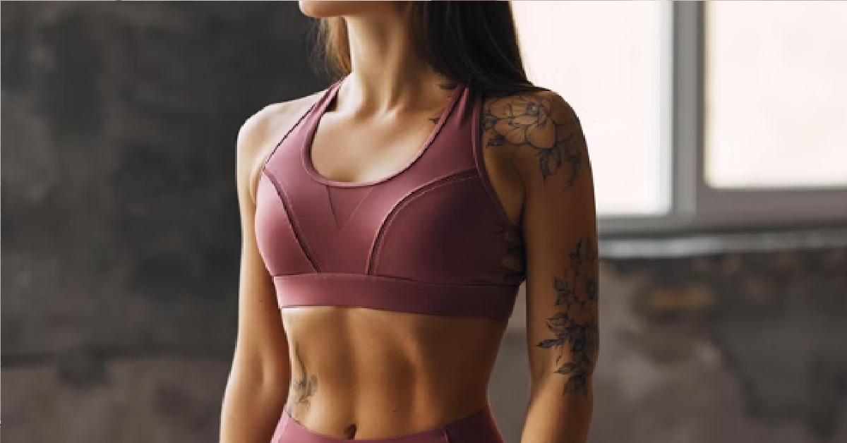 GIRL’S FRIENDS MADE FUN OF HER FLAT CHEST RIGHT IN FRONT OF HER FACE