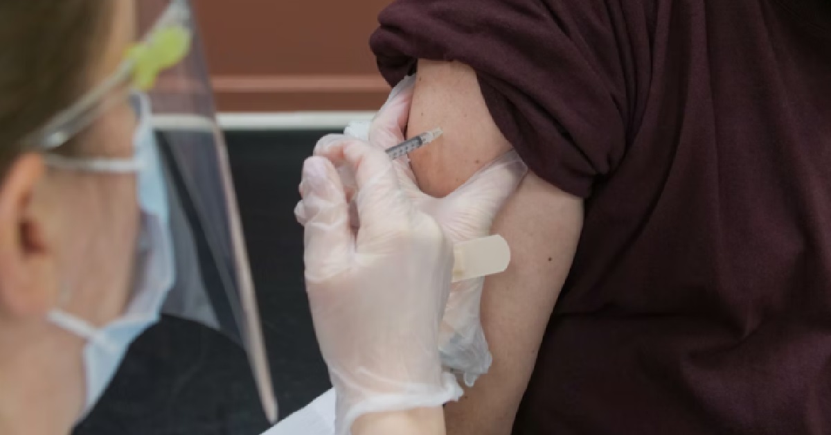 PERSONS ABOVE 50 Y.O CAN GET 2ND BOOSTER SHOT @ VAX CENTRES
