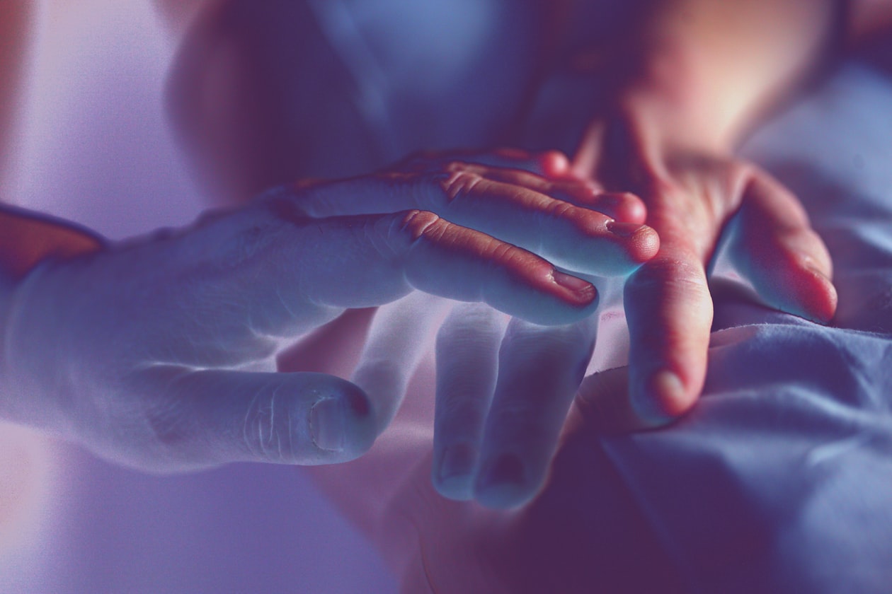 DAUGHTER REFUSED TO TALK TO DYING MOTHER BECAUSE OF A DISPUTE