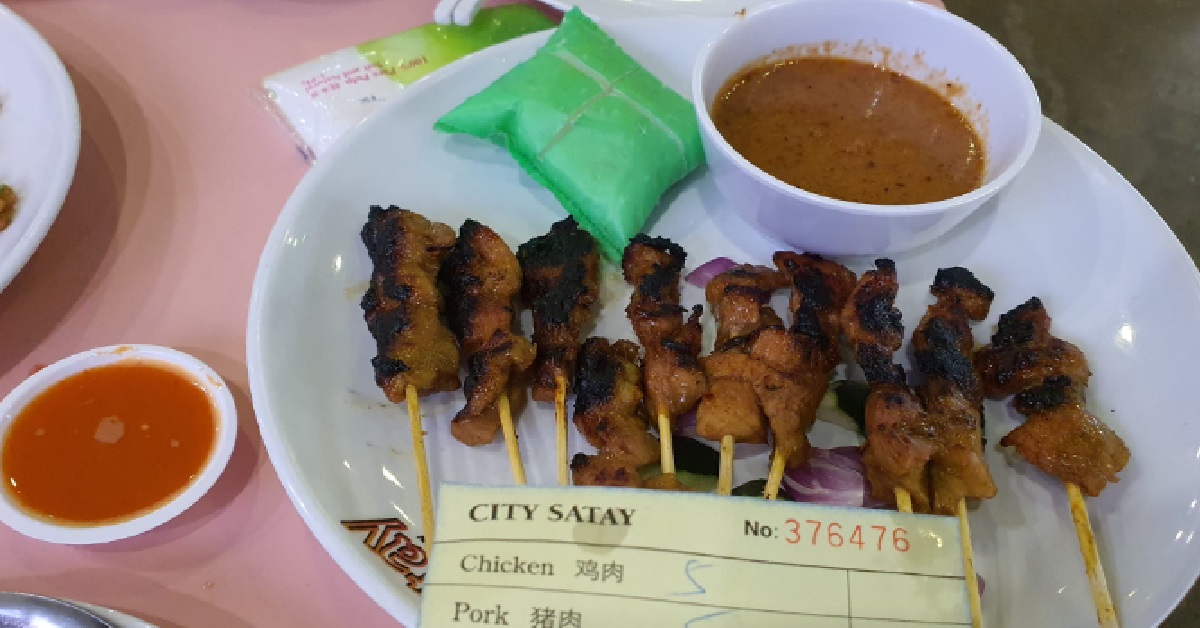 MAN RECEIVES “CHAO TAH” SATAY AND TOLD THAT “THAT’S HOW IT IS COOKED”