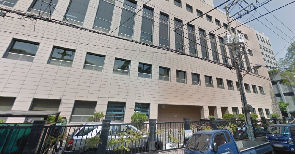 MAN KILLED EMPLOYEE BY INSERTING 70CM ROD INTO HIS BACKSIDE, JAILED 25 YRS
