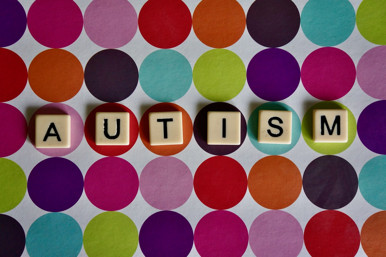 GIRL WHO IS AUTISTIC WORRIES THAT HER BEHAVIOUR IS PUSHING HER BF AWAY