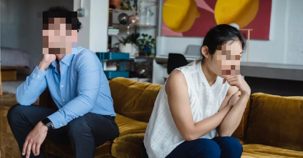 MAN EARNS 3X MORE THAN GF BUT LIVING AT HER HOME WITHOUT PAYING RENT