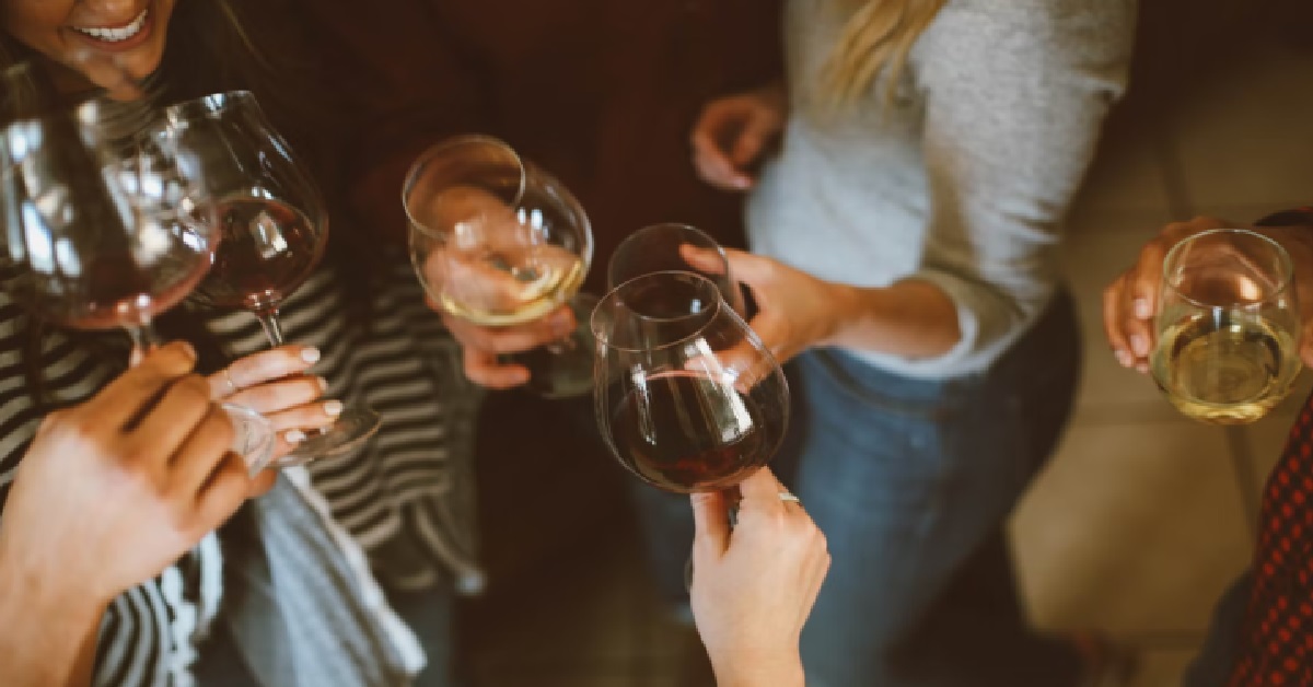GIRL EXPECTED TO STAY BACK AFTER WORK TO DRINK, BOSS SAYS IT’S “BONDING”