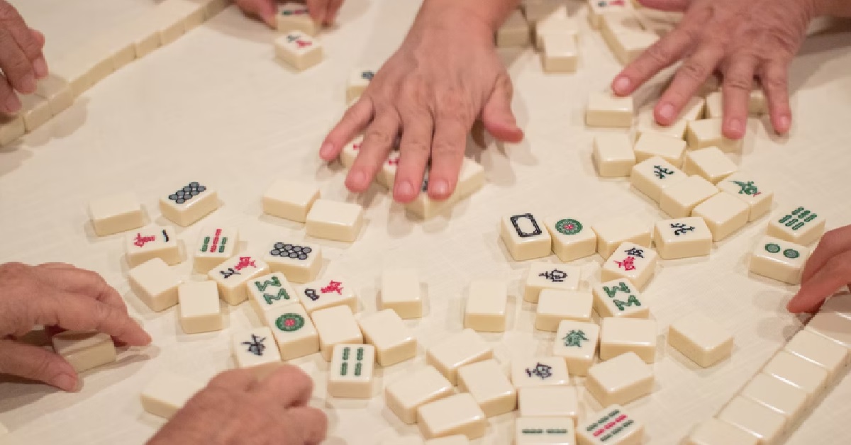 GAMBLER BF USES HIS POORER FRIENDS & ANGKAT HIS RICHER FRIENDS, GF CAN’T STAND HIM