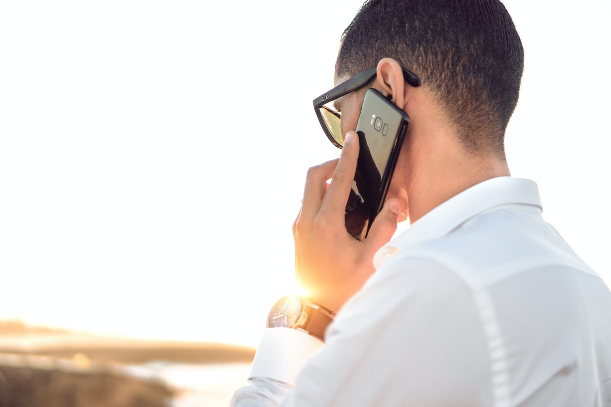 GUY DOESN’T LIKE RETURNING UNKNOWN CALLS, ASK IF IT IS NORMAL