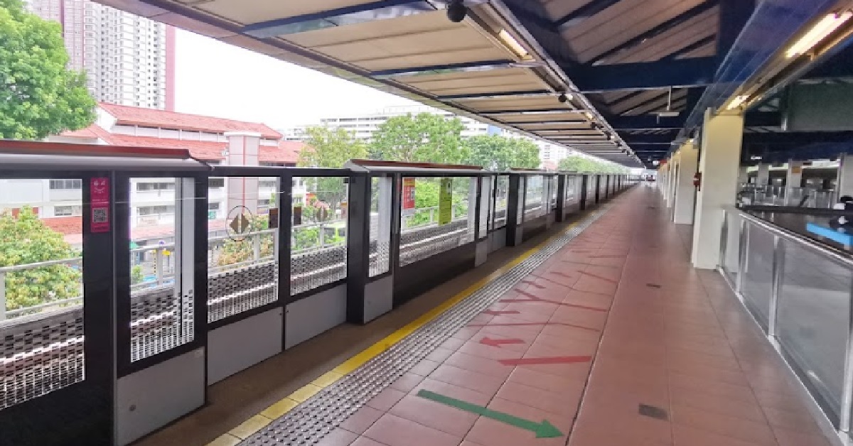 GIRL TOOK PHOTO OF MRT SIGN, SIAO LANG AUNTIE SCOLD HER “CANNOT TAKE PHOTO IN PUBLIC”