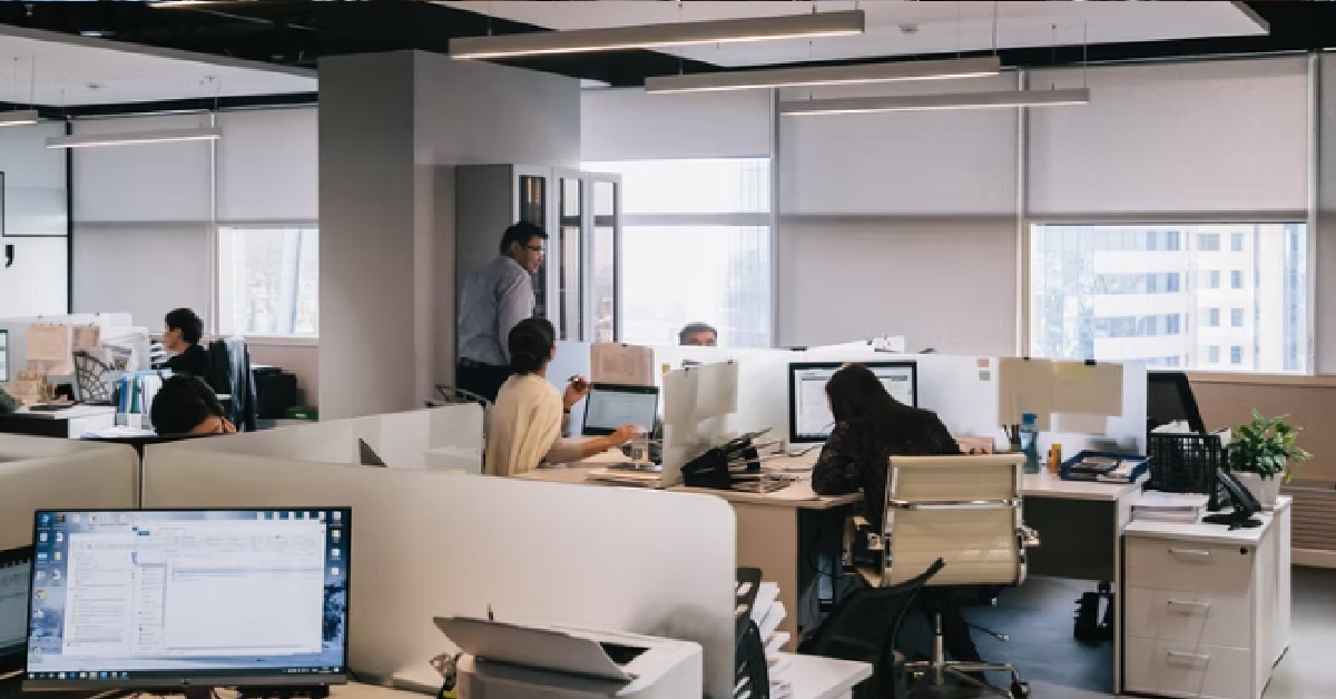 WOMAN RESIGNS AFTER BOSS CANCEL HER INTERVIEW FOR ANOTHER POSITION CAUSE “SHORTHANDED”