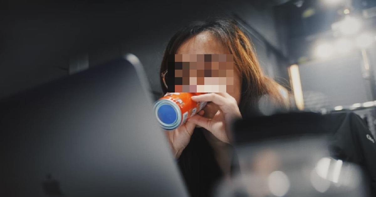 WOMAN EVERYDAY LATE FOR WORK, TAKES “URGENT LEAVE” WHENEVER SHE OVERSLEPT