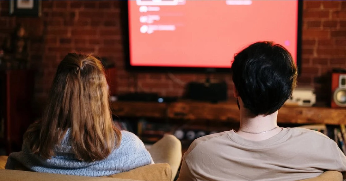 BF LIMITS GF’S USE OF TV TO ‘SAVE ELECTRICITY”, BUT PLAYS GAME ON IT FOR HOURS