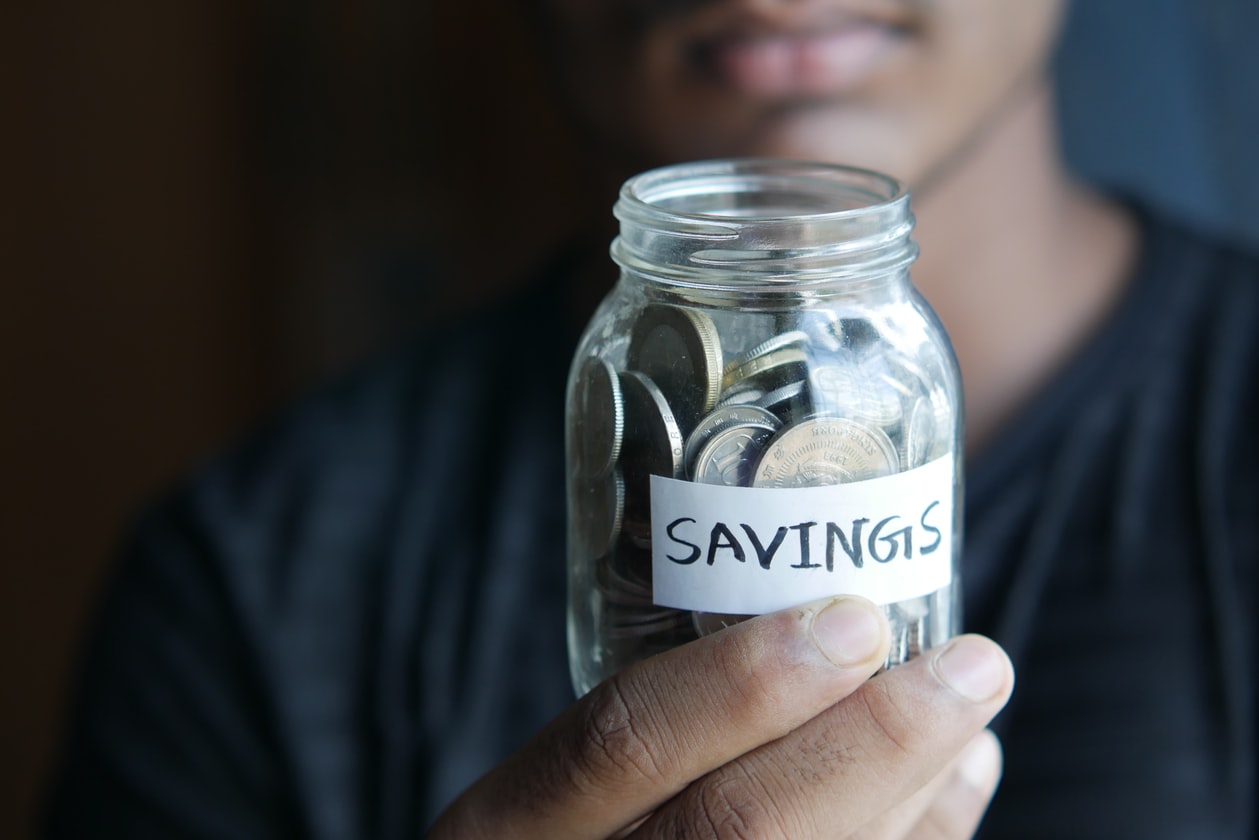 MAN SAYS WHEN LOANING MONEY TO FRIENDS, DON’T EXPECT IT TO EVER COME BACK