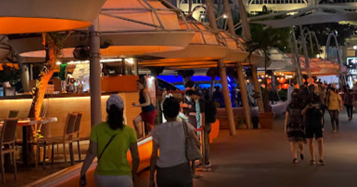 MAN ALLEGEDLY ASSAULTED BY LOANSHARKS HARASSERS AT CLARK QUAY, 3 ARRESTED