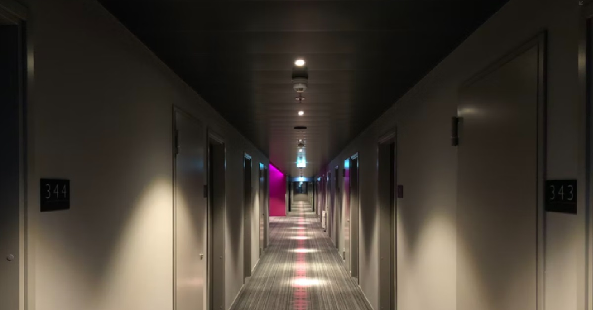 MAN SCARED TO SLEEP ALONE IN HAUNTED HOTEL, SO HE HIRED ESCORT TO SLEEP WITH HIM