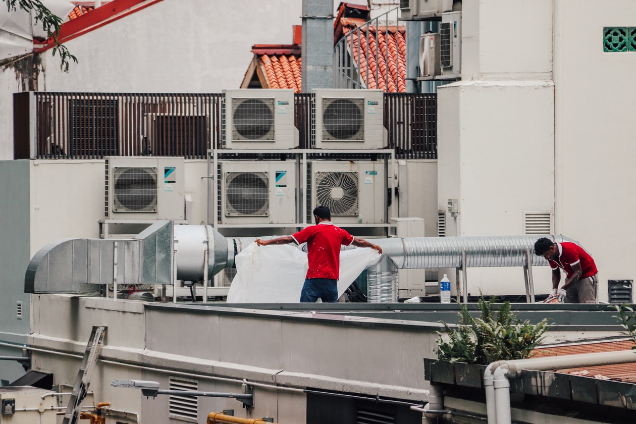 LANDLADY ASKING $300 ON TOP OF $2800 RENT FOR INSTALLING PORTABLE AIRCON