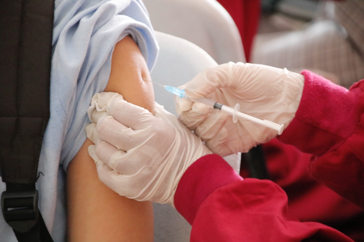 THIRD DOSE VACCINATION FOR 5 TO 11-YEAR-OLDS TO START IN 2 MONTHS