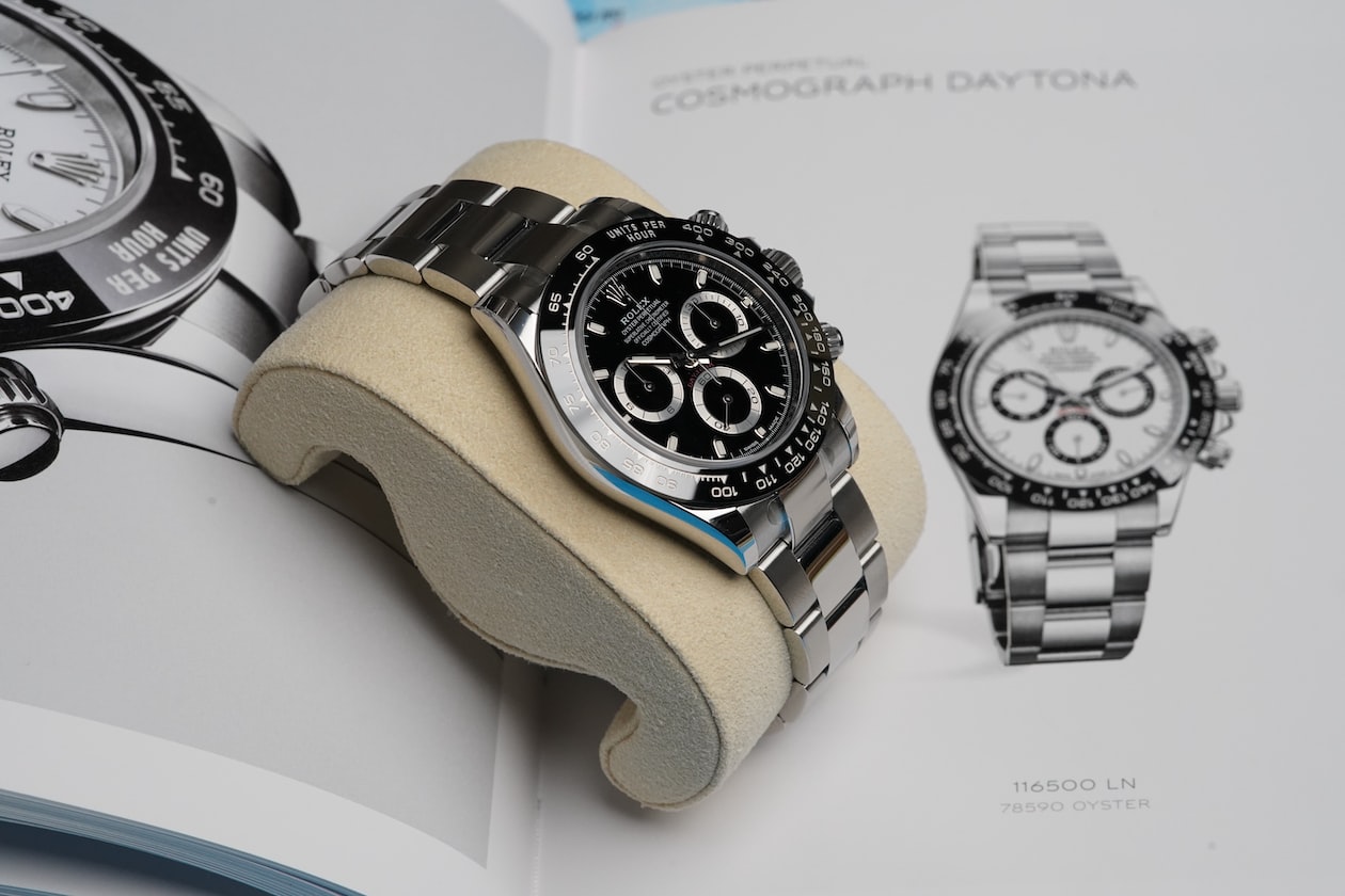 MAN SHARES HOW HE MANAGED TO BUY ROLEX 45% CHEAPER FROM OVERSEAS